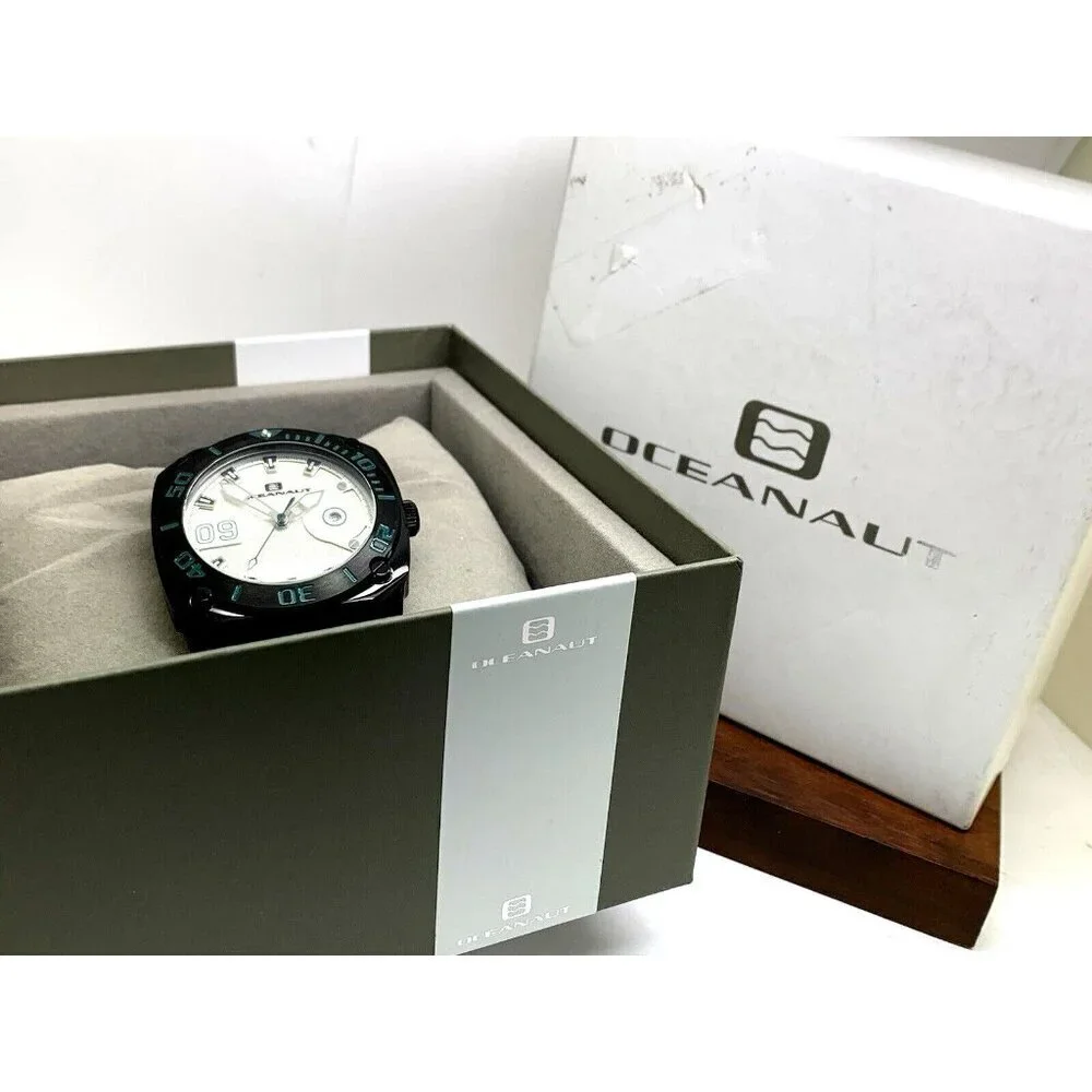 Oceanaut Men's Watch OC1343 Barletta Silver Dial Date Leather Band 44mm